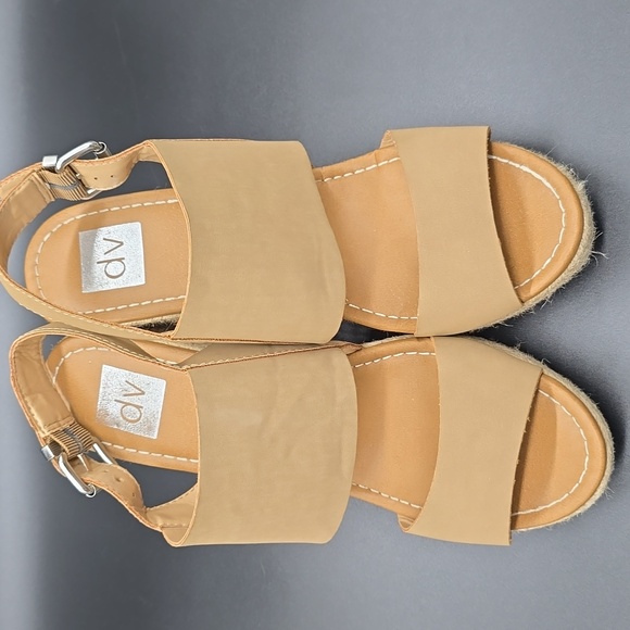 DV | Target Branded| Tan | Espadrille |Wedge Sandals | Size 10M - Picture 3 of 8